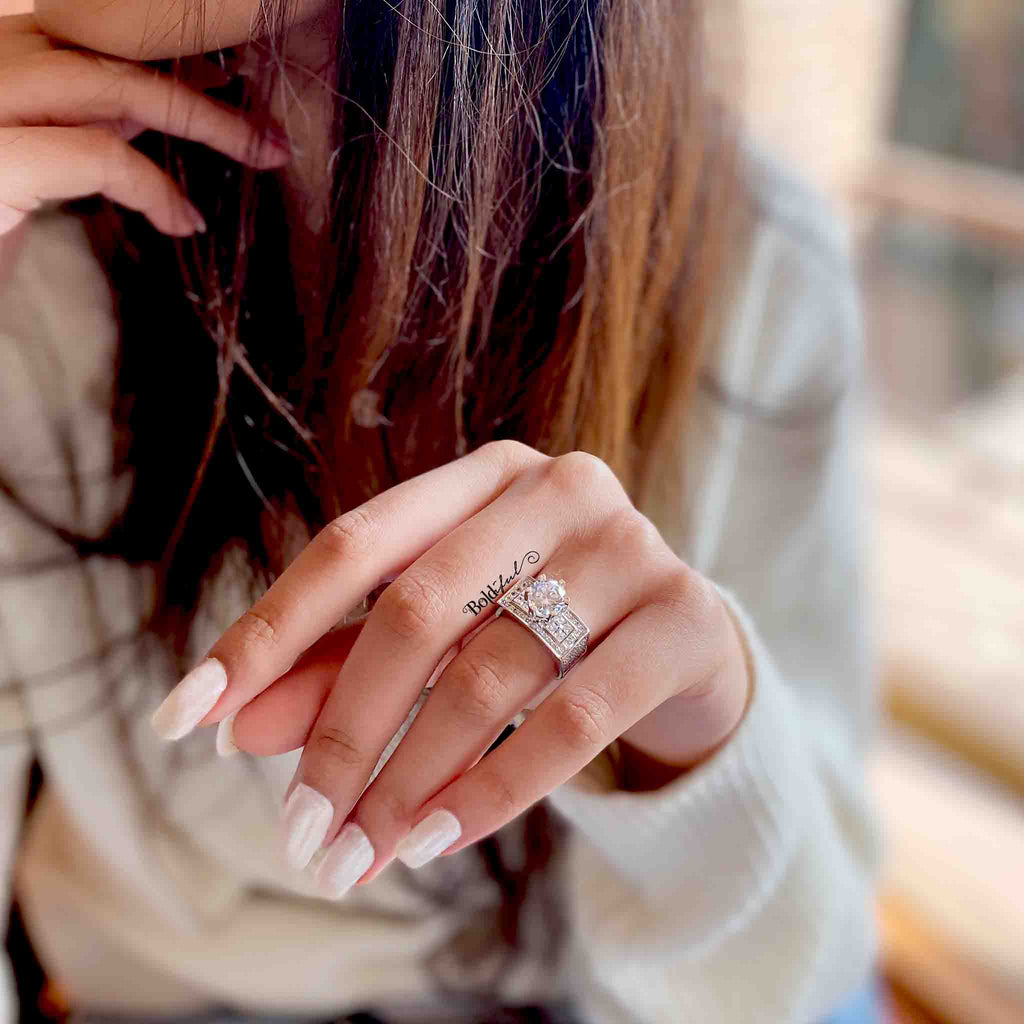 Beatific Solitaire Silver Ring - Boldiful