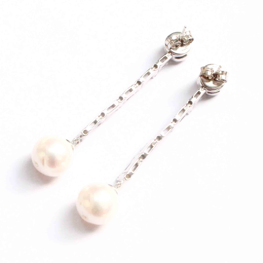 Caprice Silver Earrings With Pearl - Boldiful