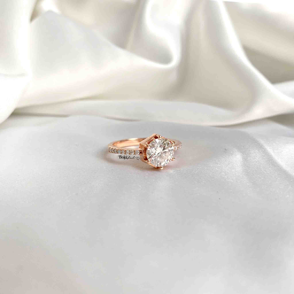 Dainty Moissanite Diamond Gold Ring - Boldiful