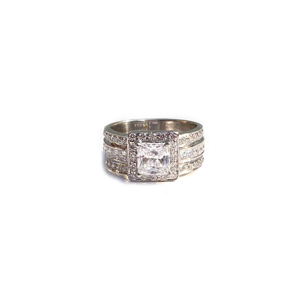 Distingué Square Cocktail Ring - Boldiful