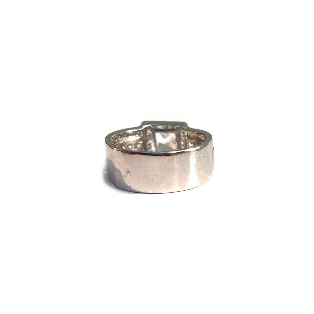 Distingué Square Cocktail Ring - Boldiful