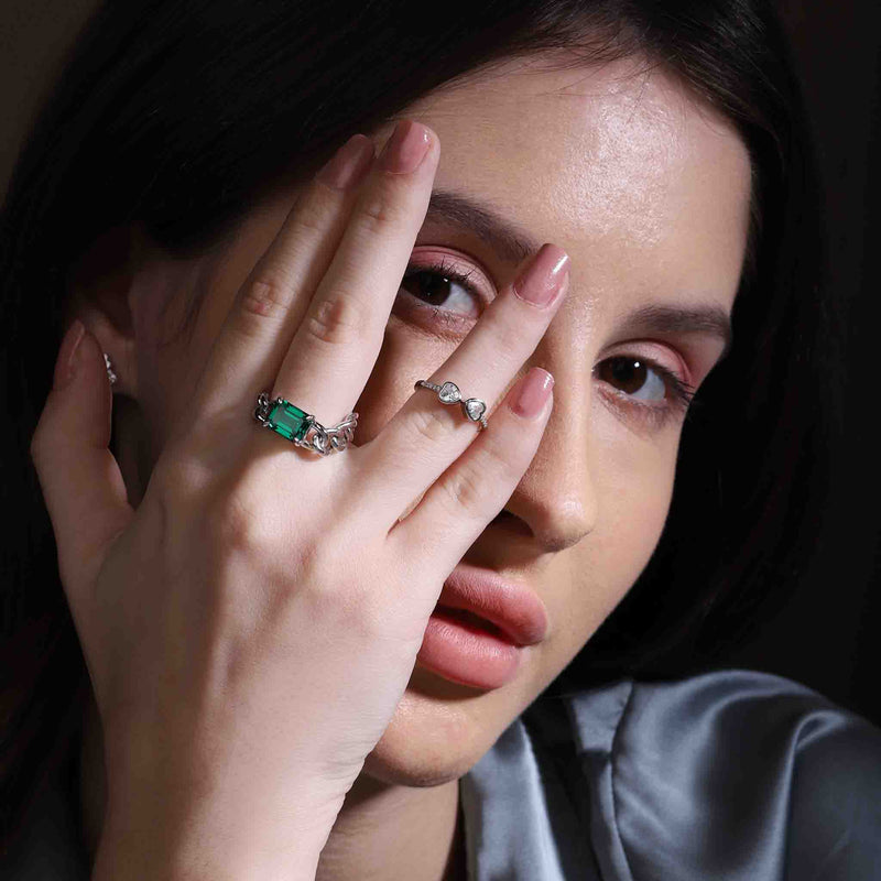 Emerald Link Silver Ring - Boldiful