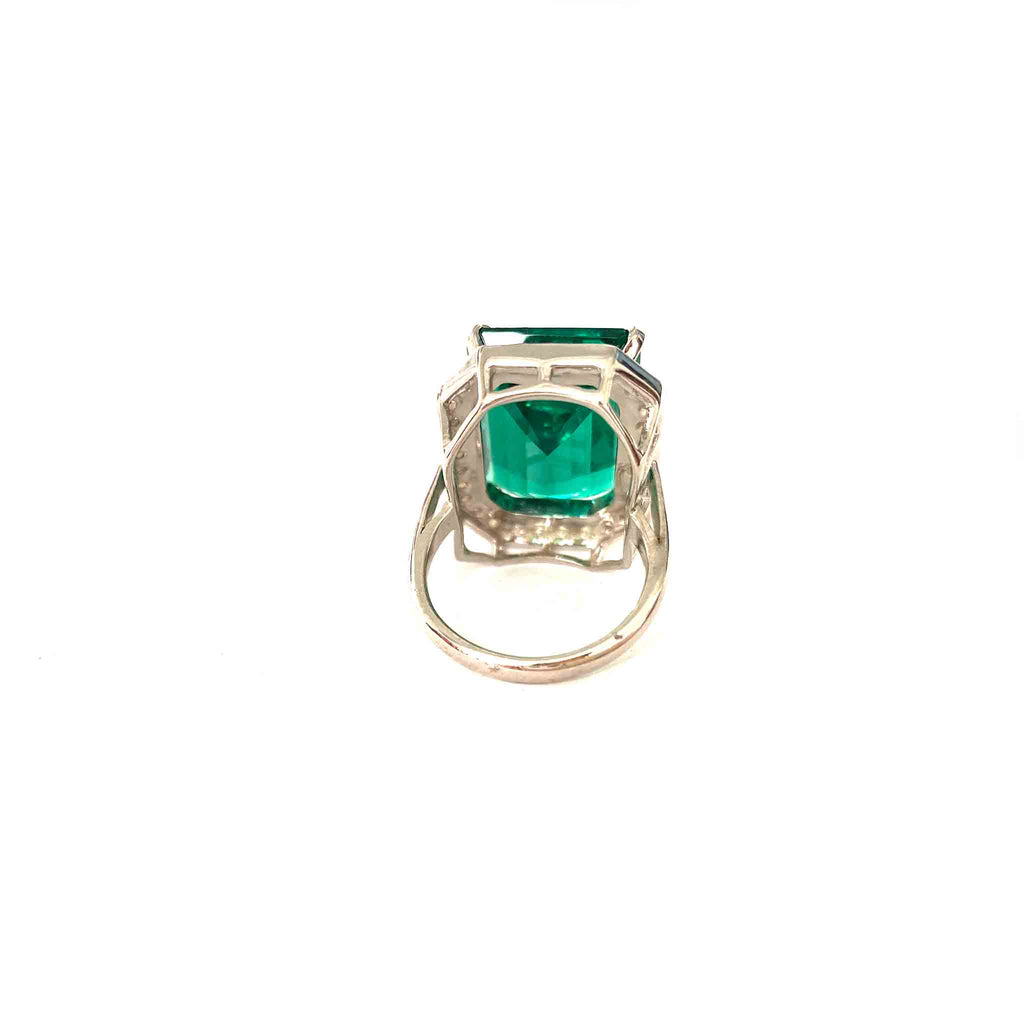 Flamboyant Emerald Cut Silver Ring - Boldiful