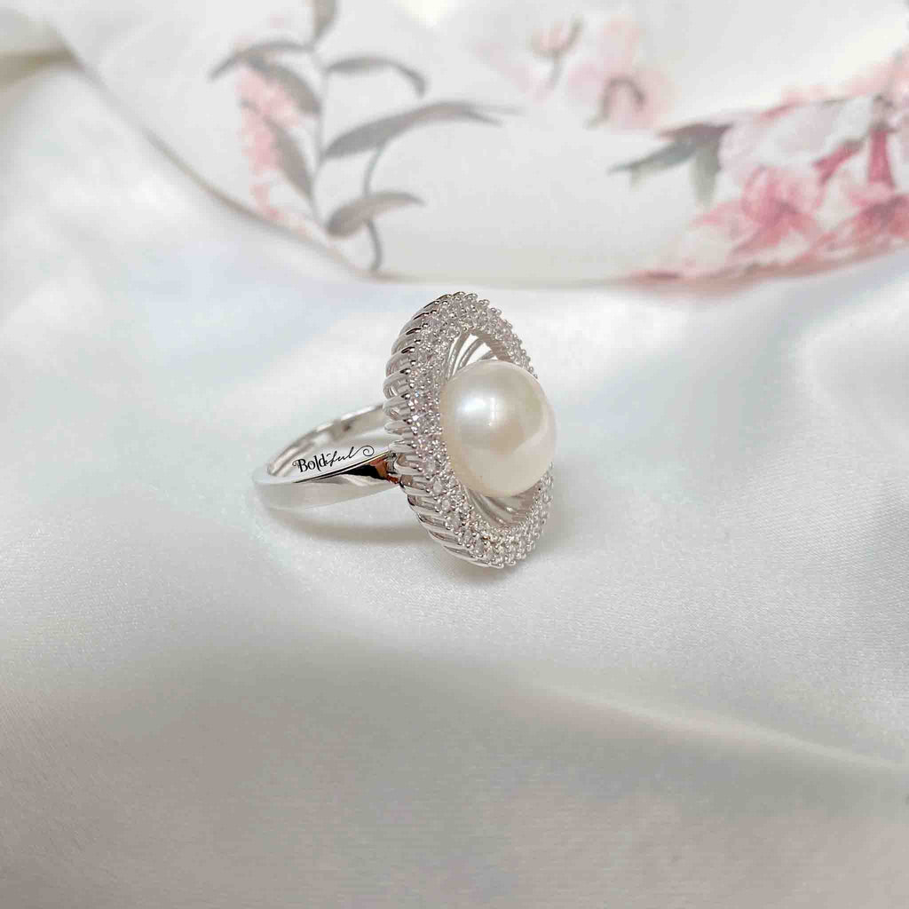 Nacre Silver Cocktail Ring - Boldiful