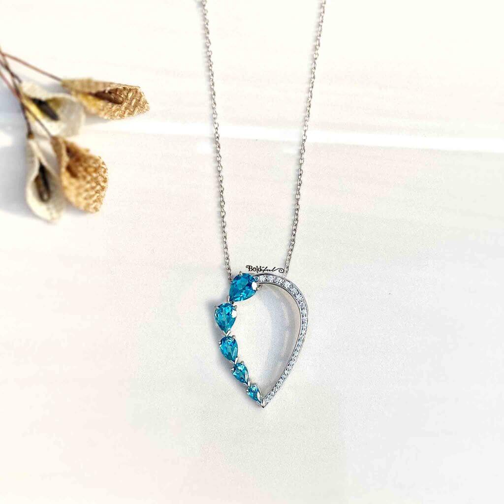 Rimy Unique Silver Pendant - Boldiful