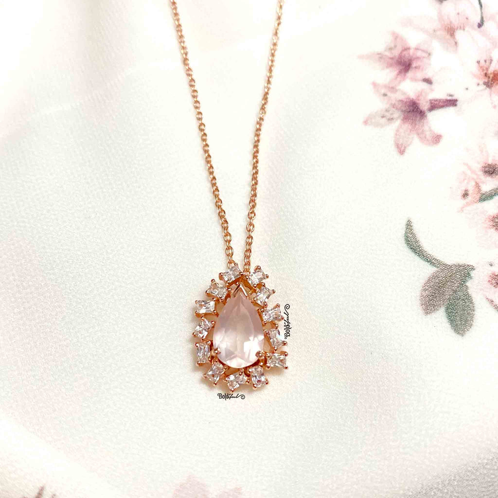 Rosette Silver Pendant With Chain - Boldiful
