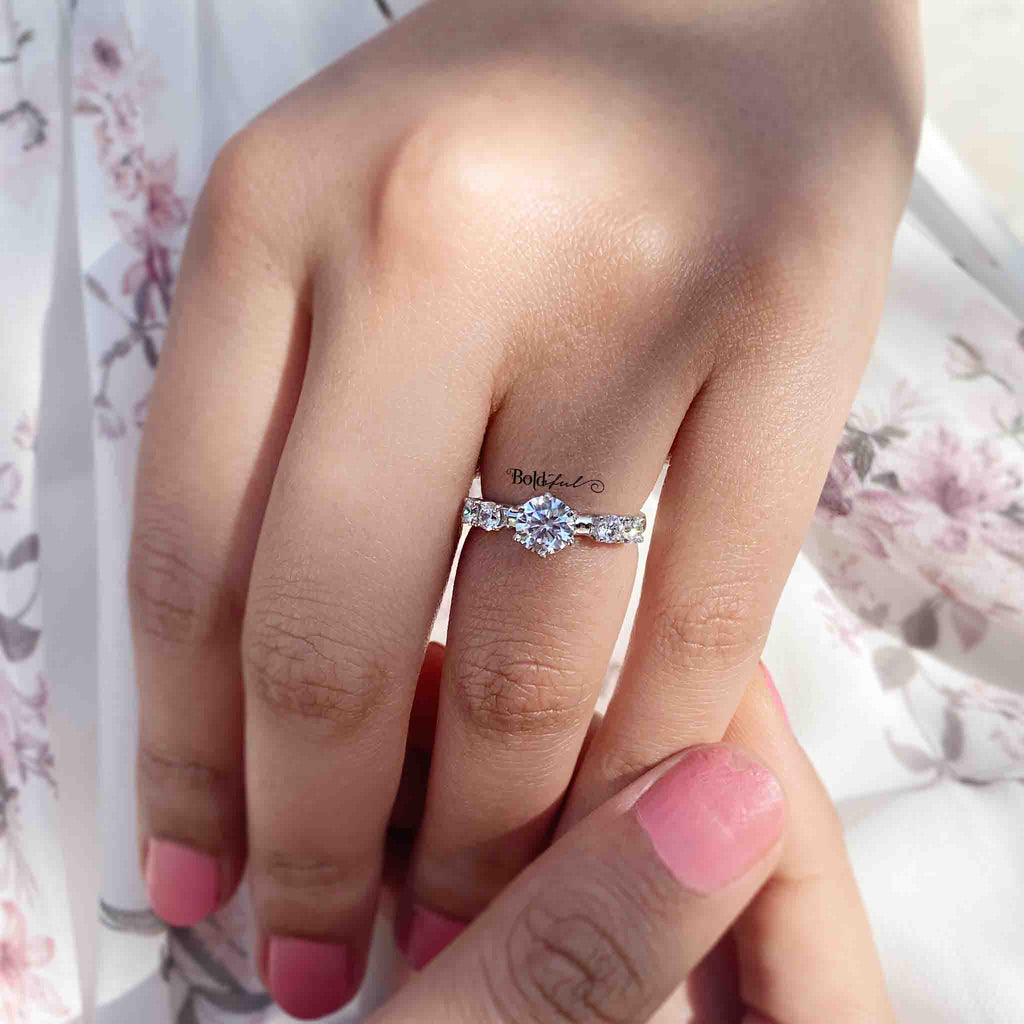 Zingy Minimal Silver Ring  - Boldiful