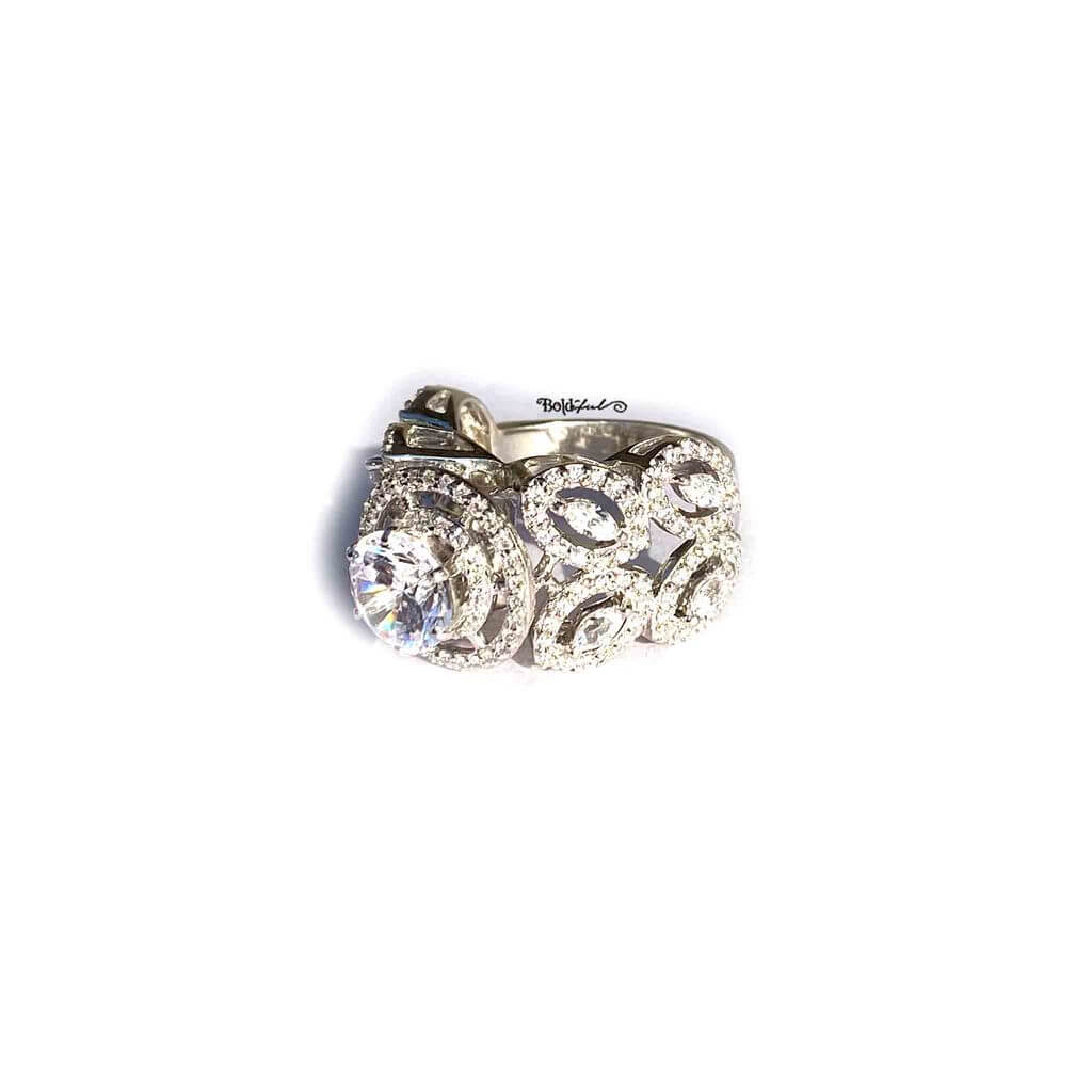 Zippy Big Solitaire Silver Ring - Boldiful