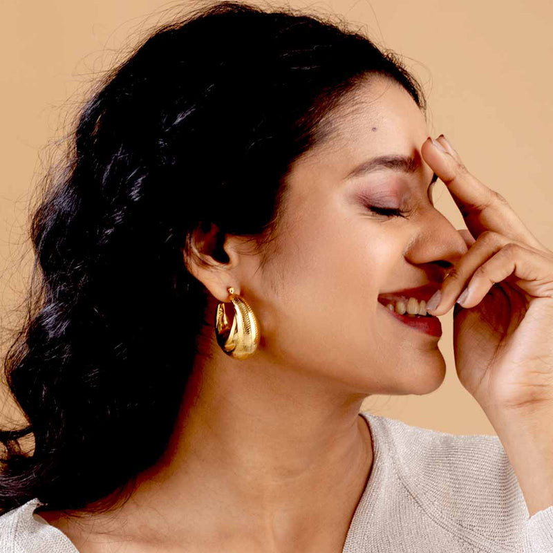 Iconic Statement Hoops