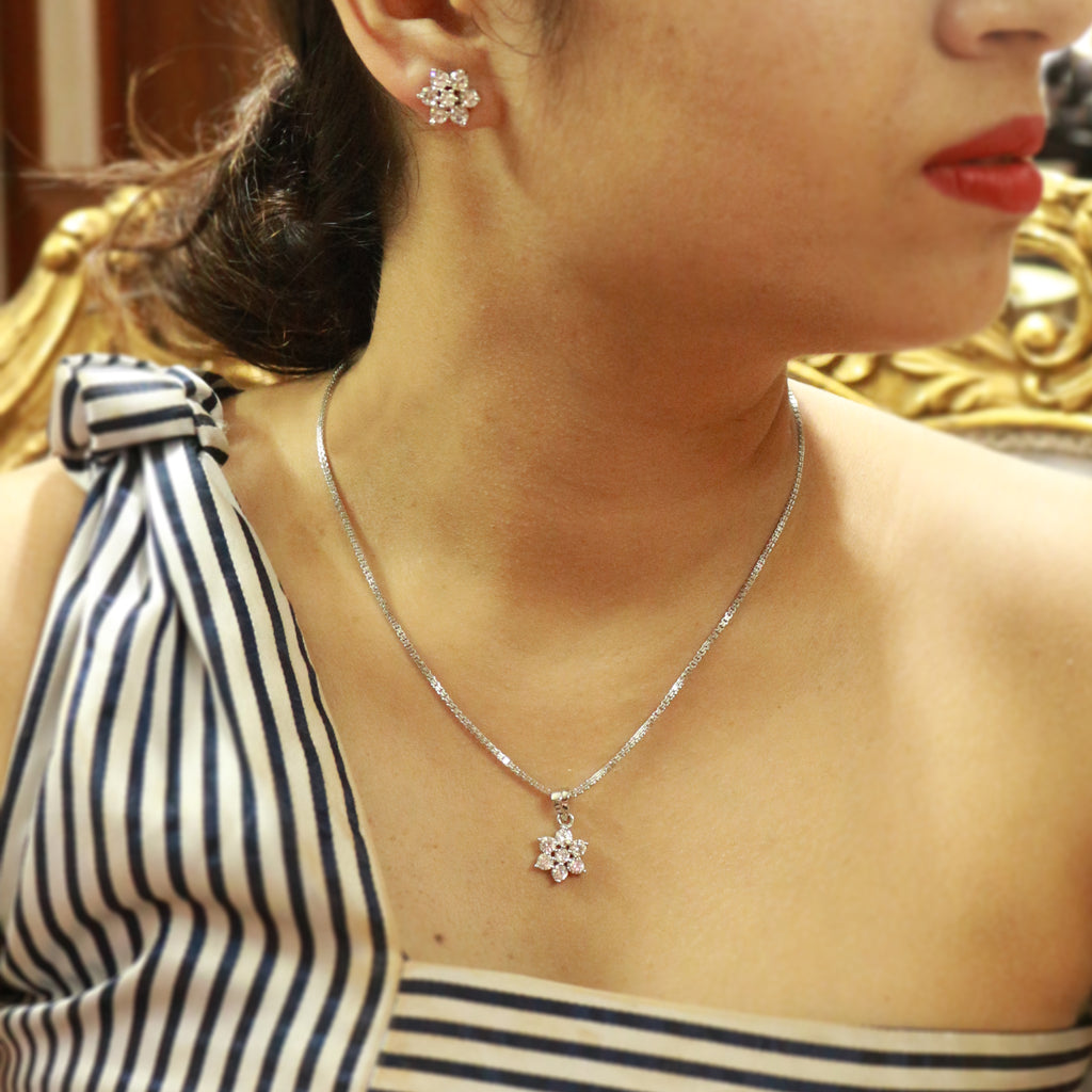 ins Vintage Copper Gold Plated Pink Bear Chain Earrings Cute Heart Zircon  Stud Earrings Set For