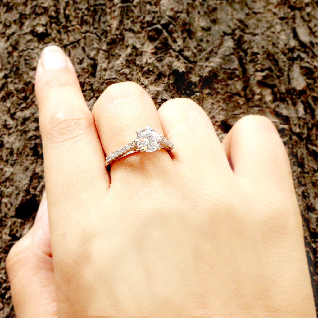 White Diamond-Like Moissanite or Zircon Stone Silver Ring For Men | Silver  ring designs, Rings for men, White diamond ring