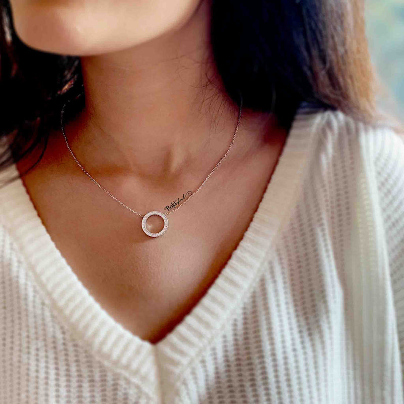 Round Classic Silver Pendant - Boldiful