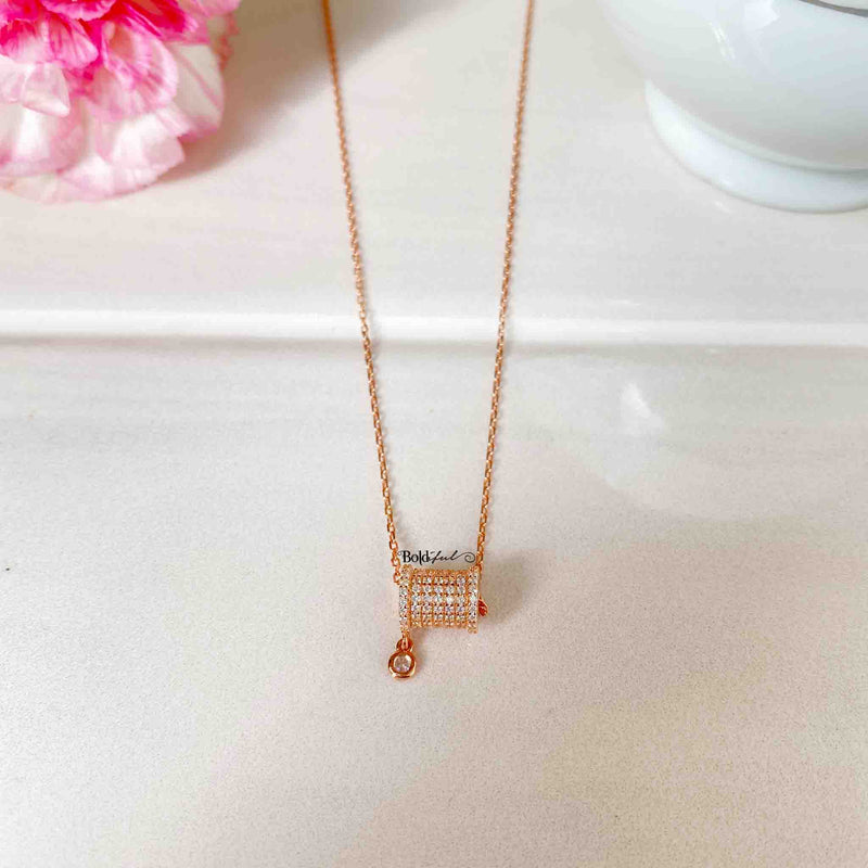 Tabor Minimal Silver Pendant - Boldiful